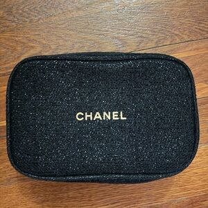 New limited edition CHANEL Black Glitter Makeup Bag